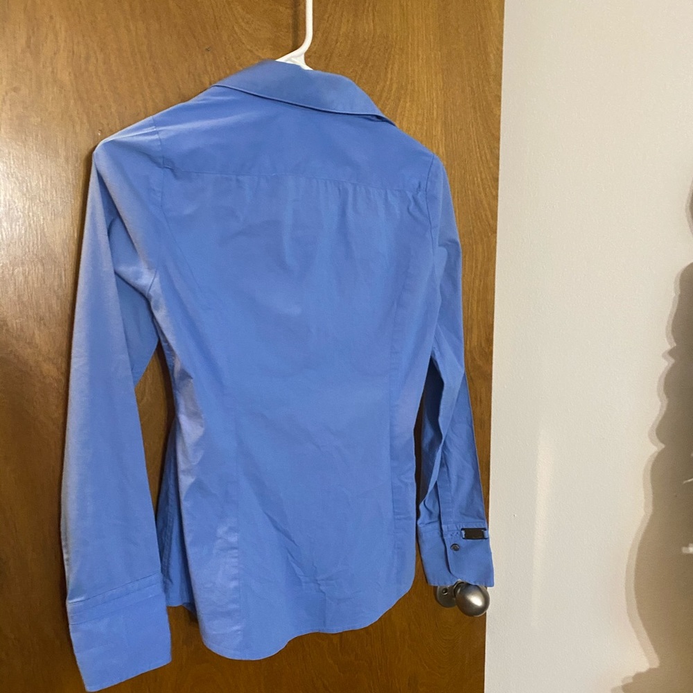 Professional button-up - Picture 5 of 5